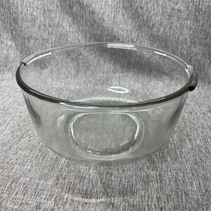 Oster Regency Kitchen Center Large 9" Mixing Bowl in Very Good Condition